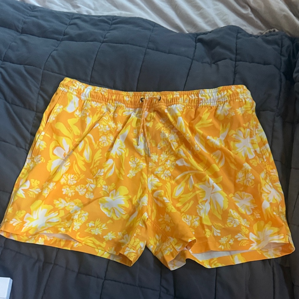 Berlook Yellow Floral Print 5” Beach Swim Shorts
